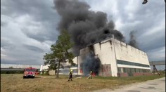 VIDEO: V areáli firmy v Dubnici nad Váhom vypukol požiar