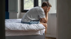 Mlčíme, aj keď trpíme. Psychologička radí, ako môžeme pomôcť niekomu, kto sa trápi