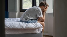 Mlčíme, aj keď trpíme. Psychologička radí, ako môžeme pomôcť niekomu, kto sa trápi