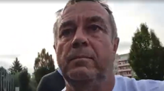 VIDEO: Jozefovi Pročkovi hodili do hlavy vajíčka. Tvrdí, že ďalší muž ho udrel päsťou