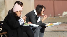 Diétou k tráviacim problémom. Odborníčka na výživu popísala, aké chyby v stravovaní robia ľudia najčastejšie