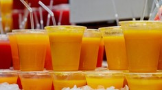 Letná bomba: Vyrobte si zo štyroch pomarančov deväť litrov džúsu