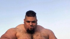 Iránsky "Hulk" vstupuje do MMA: Takáto skriňa vzbudzuje rešpekt už na pohľad
