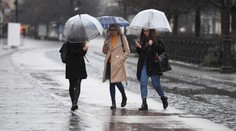 Niekde bude pršať, inde snežiť. Celé Slovensko čakajú výdatné zrážky