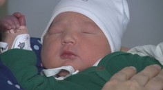 Prvé bábätká roka 2026: Lukáško a Riško sa narodili minútu po polnoci, v Trenčíne pri pôrode asistovala prababka