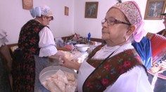 Pri tomto pohľade vám potečú slinky. Takto sa robia fašiangové dobroty