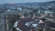 Ľudia protestovali proti Ficovej vláde po celom Slovensku. V Bratislave sa ich zišlo vyše 40-tisíc