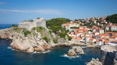 Pobrežie Chorvátska zasiahlo viacero zemetrasení, vydesení turisti vybiehali z hotelov