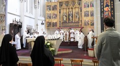 Nedeľné omše budú opäť pre katolíkov povinné