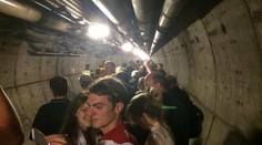 Stovky ľudí uviazli v tuneli pod Lamanšským prielivom