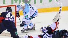 Slovan nedal v Novosibirsku ani gól. Dostal jeden a aj to až v samostatných nájazdoch
