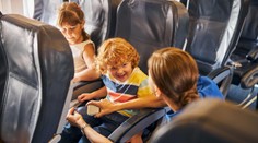 Dlhoročná letuška radí cestujúcim zostávať pripútaný počas celého letu. Vysvetlila prečo