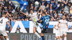 Serie A: Neapol tesne prehral na prvú priečku výraznejšie stráca. Úlohu favorita nepotvrdilo ani AC Miláno