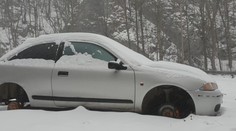 Našli sme miesto, kde by ste vrak auta určite nečakali