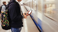 Od nedele si kúpite SMS lístky na všetky osobné vlaky. Tu je prehľad cien