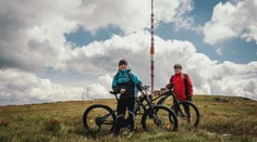 Netradičná túra s Tribulom: Hosťa zobral na Kráľovú Hoľu na elektrobicykli