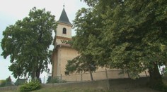 Vyťať či nevyťať? Spor o storočné lipy vedľa kostola rozdelil ľudí v obci pri Nitre