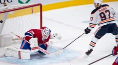 McDavid získal druhýkrát Hartovu trofej, najlepším brankárom Fleury
