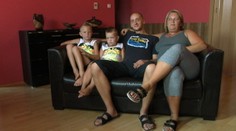 Zhrabol všetky prachy a opustil tehotnú ženu. Tá mu odpustila a prijala ho späť