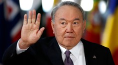 Nazarbajev opustil Kazachstan. V oficiálnych vyhláseniach už neuvádzajú hlavné mesto ako Nur-sultan