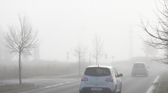 Mnohí vodiči stále nevedia používať hmlovky. Kedy a pri akej viditeľnosti ich treba zapnúť?