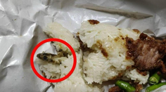 Muž si v jedle našiel nečakaný doplnok. Potom však prišlo ešte niečo horšie