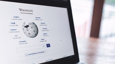 Chat GPT, filmové trháky aj Matthew Perry. Čo ľudia najviac hľadali na Wikipédii? (rebríček)