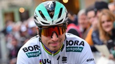 Sagan odštartoval sezónu 2. miestom v austrálskom Adelaide. VIDEO šprintu a pádu v závere