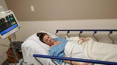 Žene sa snívalo o prehltnutí zásnubného prsteňa. Ozajstný šok nastal po prebudení