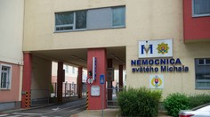 Nemocnicu sv. Michala v Bratislave rieši polícia. Vyšetruje problémy, ktoré nastali u viacerých pacientov po kolonoskopii
