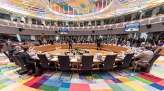 Štáty EÚ s výnimkou Maďarska sa zhodli na ďalšej pomoci Ukrajine. Zelenskyj vyzval na pokračovanie sankcií proti Rusku