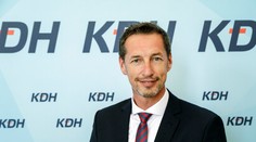 KDH predstavilo päť priorít volebného programu. Sľubuje aj deň voľna navyše, či finančné príspevky