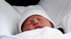 Ľudia porovnávajú kráľovských súrodencov. Na koho sa viac podobá malý princ?