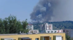 FOTO+VIDEO: Obrovské plamene pri Leviciach. Požiar zachvátil pole neďaleko známeho kúpaliska