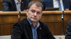 Kaliňák dal skartovať dokumenty z takmer 300 verejných obstarávaní, tvrdí Matovič