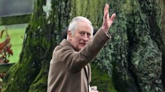 FOTO: Z tváre sa mu vytratil úsmev. Karol III. prvýkrát po oznámení svojej diagnózy na verejnom výlete