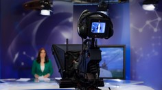 VIDEO: Stratil reč a začalo mu mykať viečkom. Známy politik utrpel mŕtvicu v priamom prenose