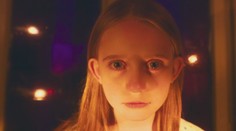 Narodila sa v Amerike, odsťahovala sa do Československa. Zažila revolúciu, slobodu aj drogy. To nie je fikcia, ale skutočný príbeh