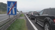 Tisícky áut denne im strpčujú život. Pomoc mala prísť pred rokom, teraz majú čakať ďalšie štyri