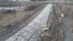 Remišová sa obáva, že električku do Petržalky nestihnú dokončiť v sľúbenom termíne