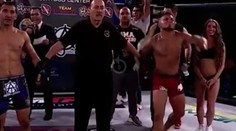 VIDEO: Zápasník nezvládol prehru, trpko si to odniesla kráska z ringu