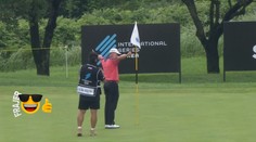 Frajer na záver: Brazílsky golfista sa na turnaji v Južnej Kórei predviedol nevídaným úderom