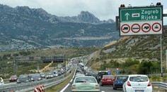 Doprava k Jadranskému pobrežiu kolabovala! V kolónach sa čakalo až sedem hodín