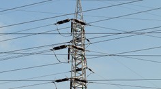 Veľká žaloba na distribútorov elektriny. Slováci by mohli dostať stovky eur