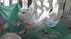 Lekári si ho nevedia vynachváliť a pacienti chodia domov skôr. V Martinskej nemocnici operuje robot