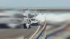 VIDEO: Prepad ako z akčného trháku. Ozbrojenci vyhodili dodávku do vzduchu