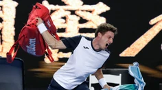 Štvrťfinálové dvojice sú kompletné: Djokovič po triumfe nad Medvedevom vyzve Nišikoriho