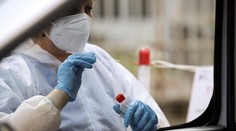 Nedeľné testovanie: Koronavírus potvrdili ďalším desiatkam ľudí, vyliečilo sa takmer sto