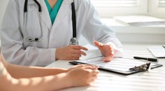 Dostať sa k špecialistovi je dnes ťažšie ako kedysi. Chýbajú nám tisícky lekárov