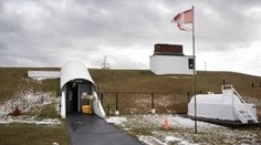 FOTO: Bunker zo studenej vojny menia na luxusné byty. Boháči sa v ňom chcú schovať pred apokalypsou